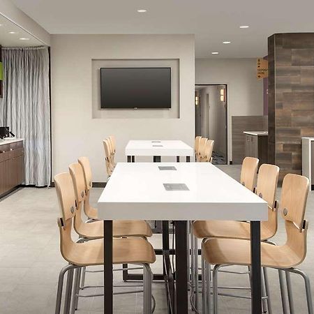 Home2 Suites By Hilton Tampa Westshore Airport ภายนอก รูปภาพ